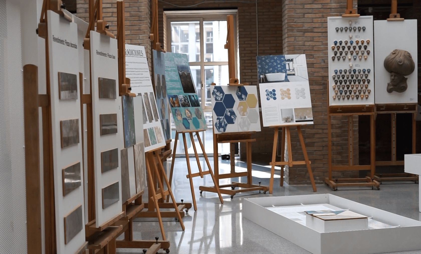 APE Grupo apuesta por el talento joven con un concurso de diseño cerámico