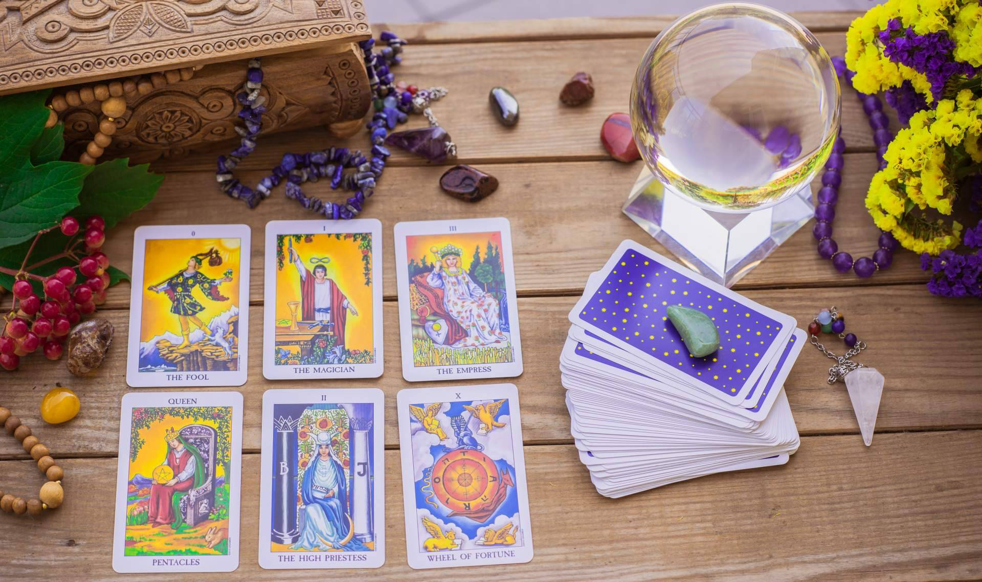 ¿Dónde encontrar una lectura del tarot para encontrar respuestas sinceras?, por Rosa Sastre