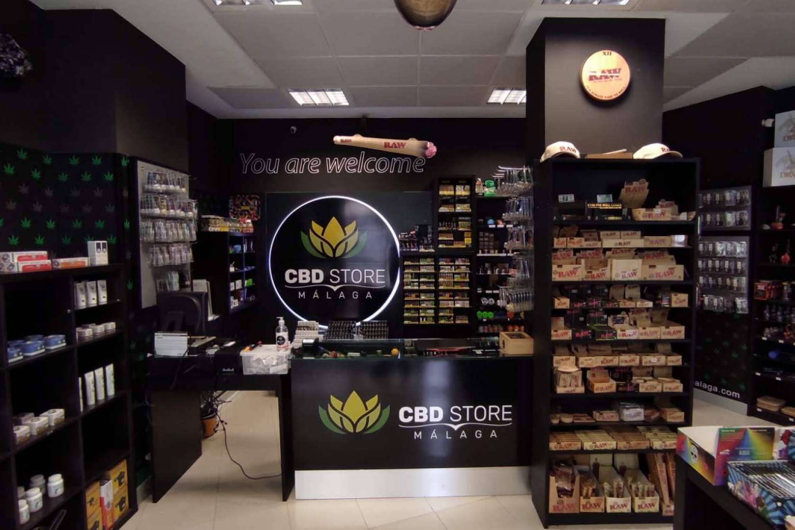 CBD Store Málaga explica los beneficios que aporta el consumo de CBD al organismo