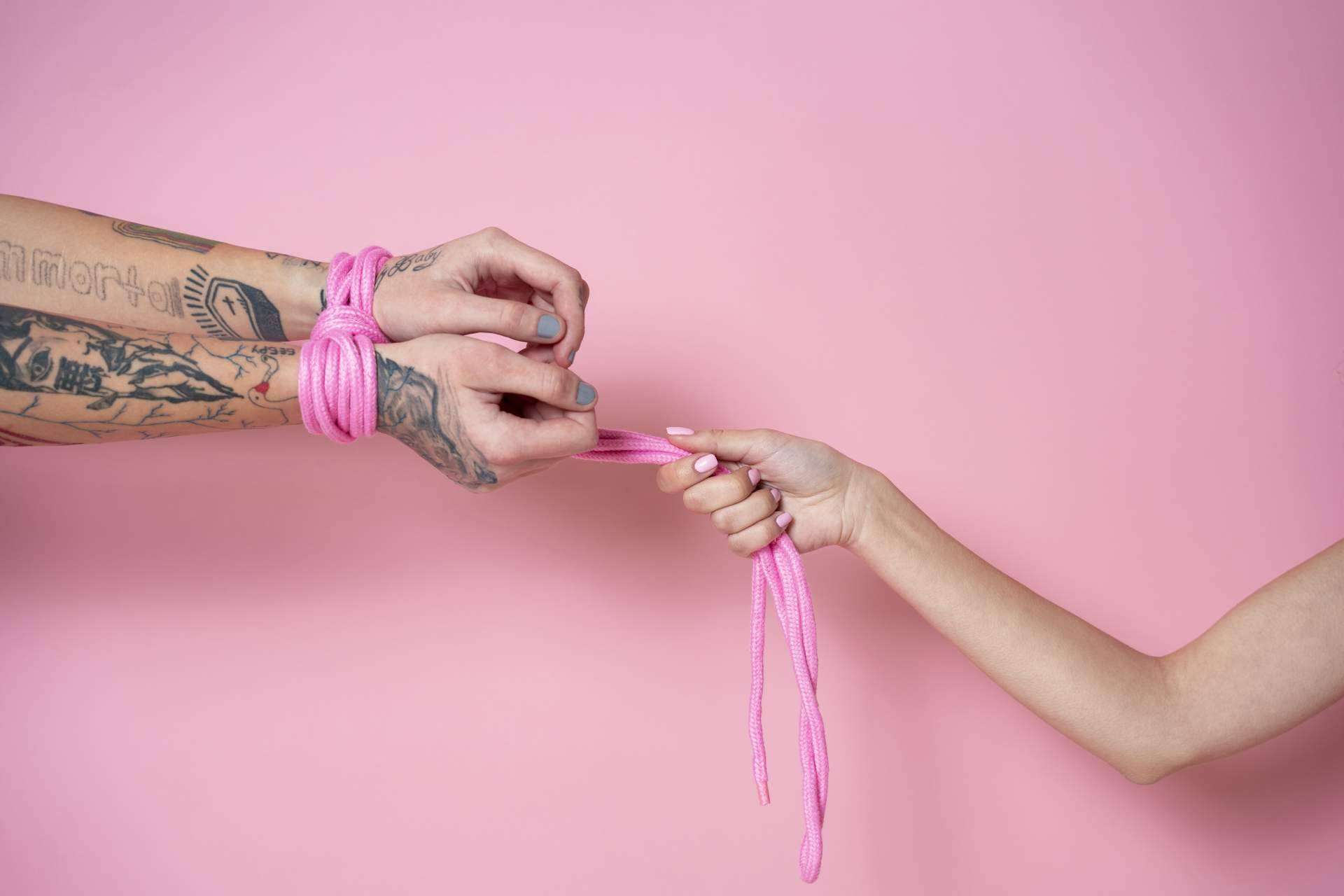 LovelyPlay explica la importancia del autoconocimiento para disfrutar en pareja