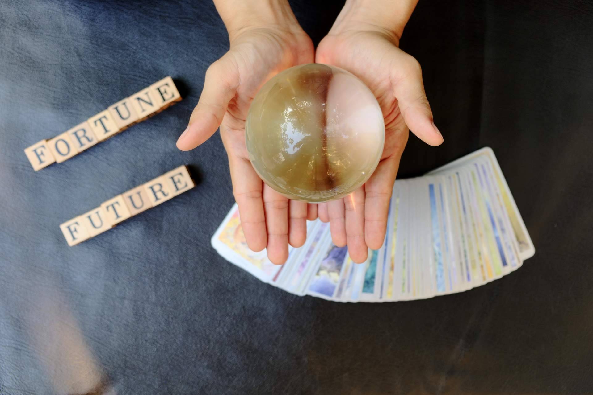 Los beneficios de internet para el tarot por chat, en La Casa del Tarot y Videncia