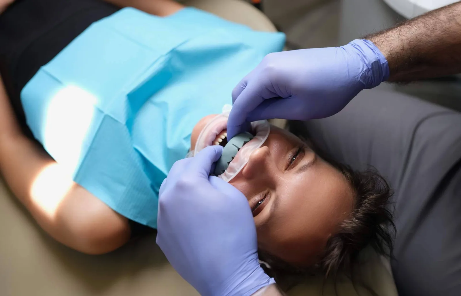Instituto Smile Design by Fernando Soria refuerza su atención estival con urgencias dentales y el tratamiento exclusivo Immediate Smile